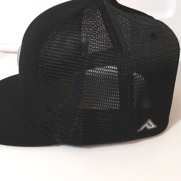 TACOMA RAINERS BLACK FITTED CAP PACIFIC HEADWEAR FLEX FIT SIZE XS NWT - Picture 7 of 9